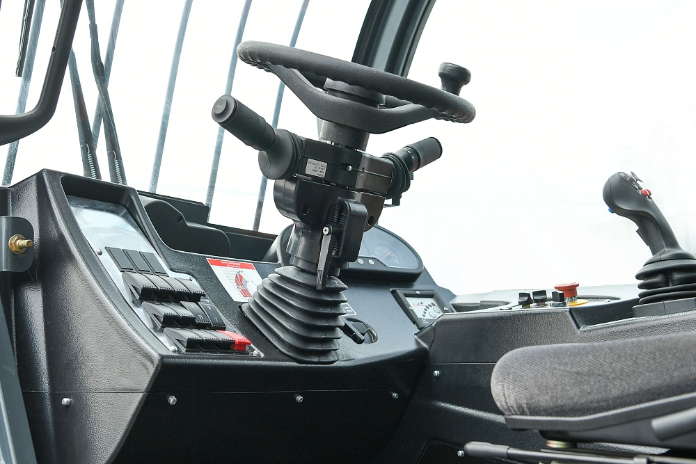 Телескопический погрузчик Heli 50THCJ17-CU/L (50H130-170S-С3) в Нижнем Новгороде